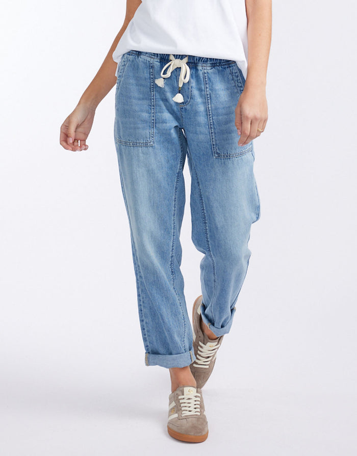white-co-beach-comber-pant-mid-wash-womens-clothing