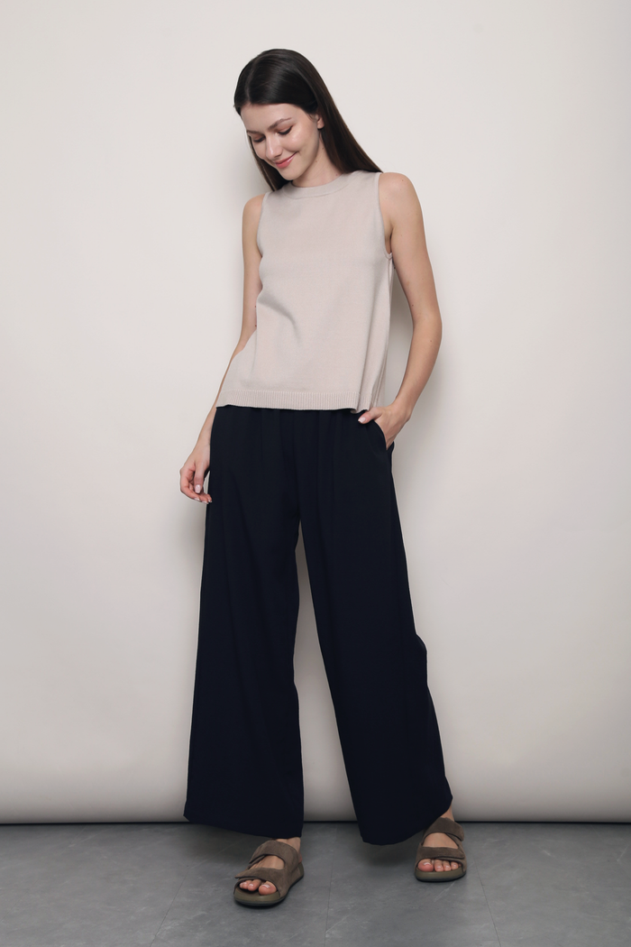 Boulevard Sleeveless Knit Vest Cream