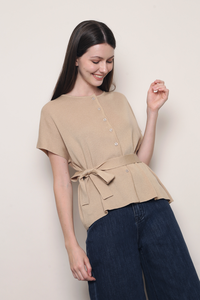 Manhattan Button Down Knit Blouse Soft Caramel